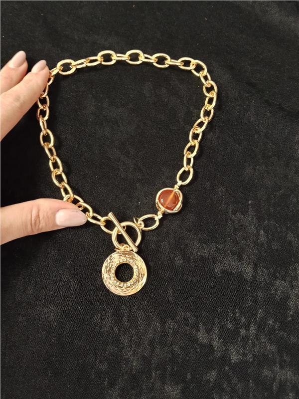 Maya Kırmızı Boncuk Detaylı Gold Renk Kolye